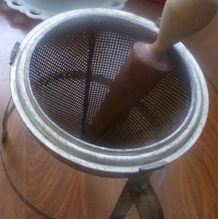 I use an old-fashioned aluminum sieve to make applesauce
